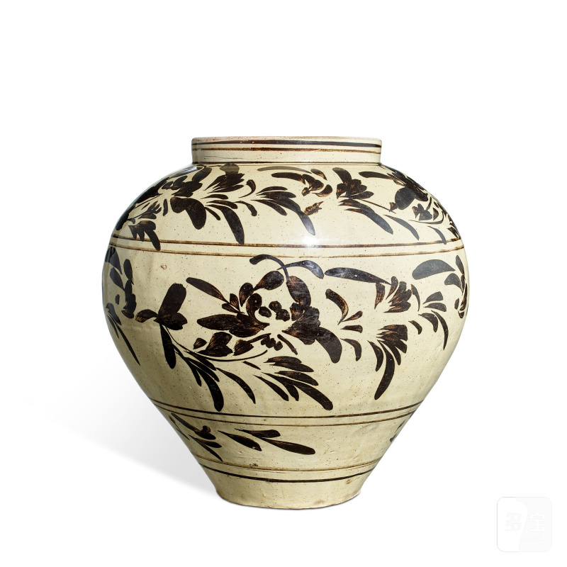 A Cizhou black-painted 'floral' jar, Yuan - Ming dynasty | 元至明 磁州窰白地黑彩花卉紋罐 - 图1